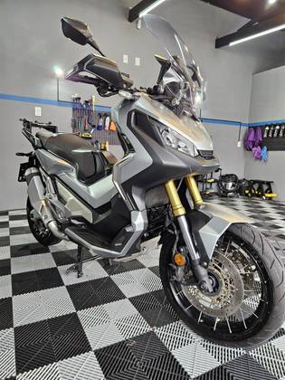 HONDA X-ADV 